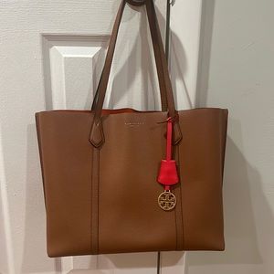 Tory Burch Perry triple compartment tote bag
